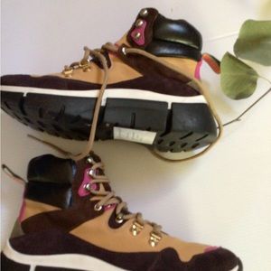 HP ❤️❤️🌴🌴Rare FP movement hikers